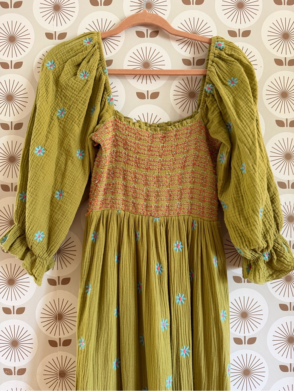 Olive Green Puff-Sleeve Maxi Dress with Floral Embroidery - Picture 2 of 6